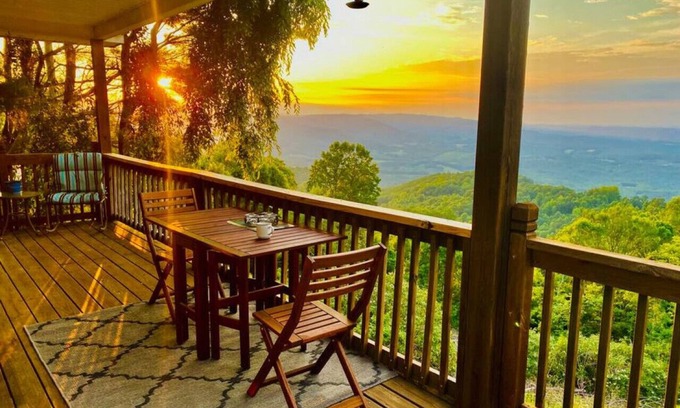 Fancy Gap Cabin | Experience the Magnificent Views @ Cloud 9