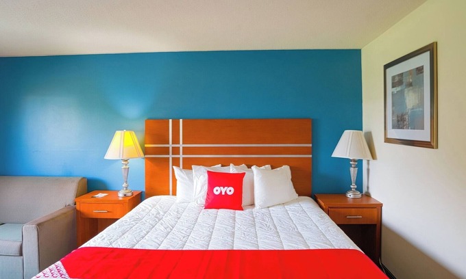 Redwood Falls Hotel | Explore Redwood Falls from Budget King Room w/Casino & Dining Nearby