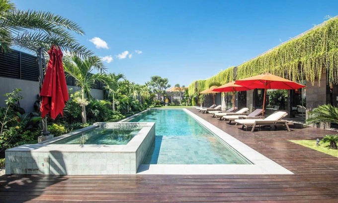 Seminyak Villa | Exquisite 5BR Villa: Premier Luxury in Seminyak