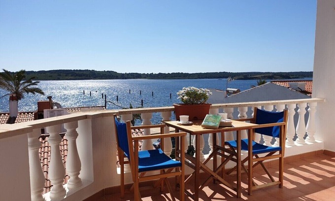 Fornells Apartment | F98. Sea views in Fornells!