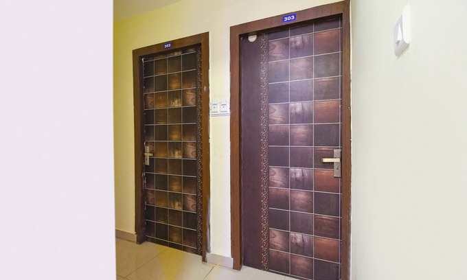 New Town Hotel | Fabexpress Rs Villa