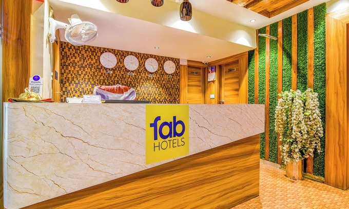 Navrangpura Hotel | Fabexpress Silver Inn