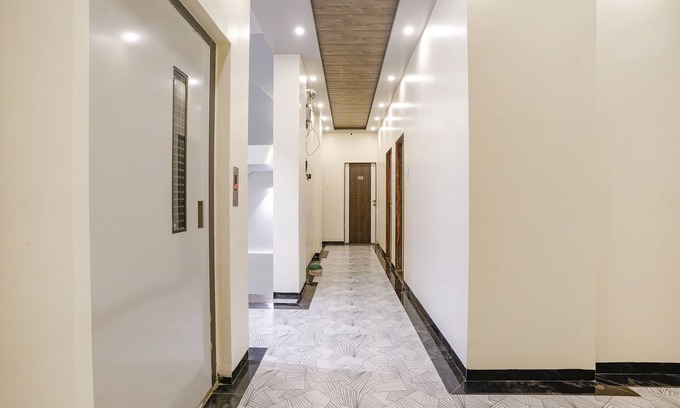 Mahape Hotel | Fabhotel Golden Bird