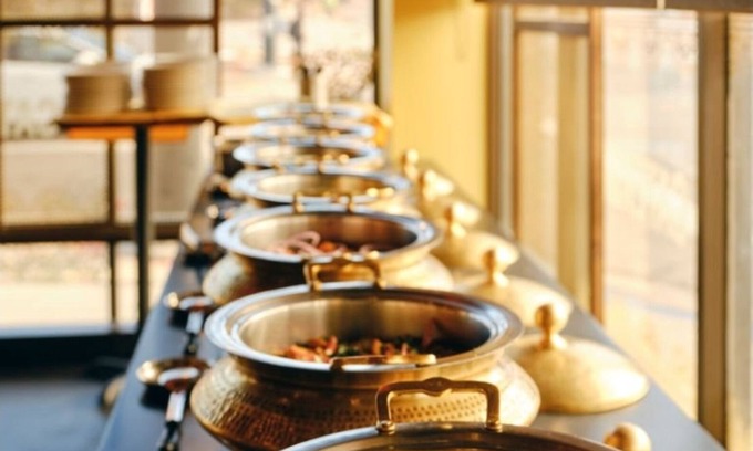 Lanka Hotel | Fabhotel Paramhans Guest House