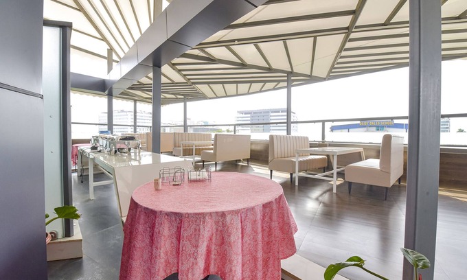 Indore Hotel | Fabhotel Prime The Grey Circle