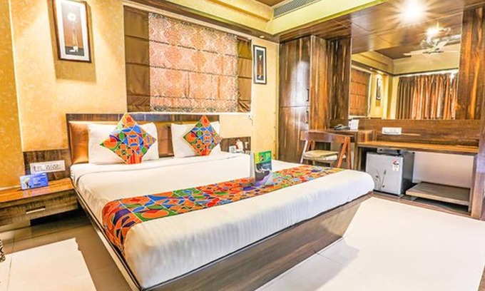 Pimpri Colony Hotel | Fabhotel Regal Inn