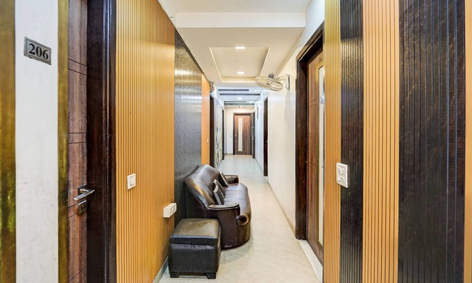 Karkardooma Hotel | Fabhotel Season Grand