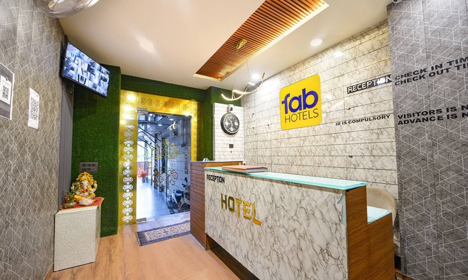 Pashim Vihar Hotel | Fabhotel Vivaah Inn