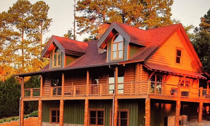 Pell City Cabin | Fabulous 4-bedroom cabin in charming Pell City.