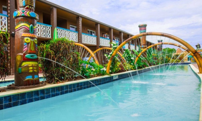 Cocoa Beach Resort | Fabulous Cocoa Beach ~ Pier ~ Charming King Queen 2-Bedroom Resort
