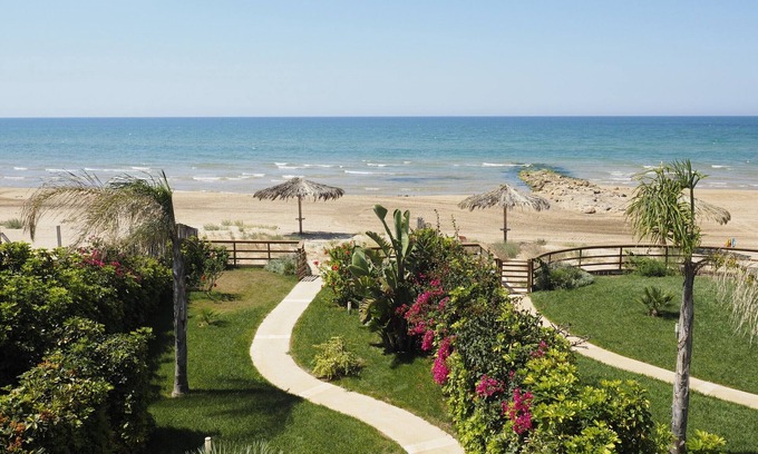 Scicli Villa | Fabulous seafront villa in Donnalucata, Sicily