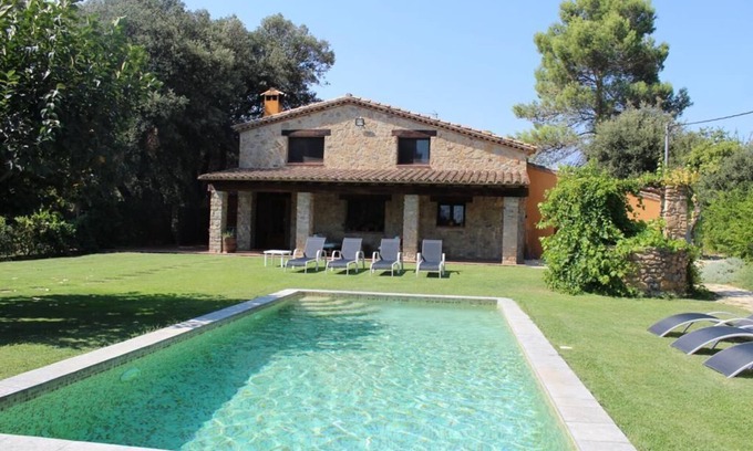 Llampaies Cottage | Fabulous traditional house in Costa Brava. Pool a/c and free wifi