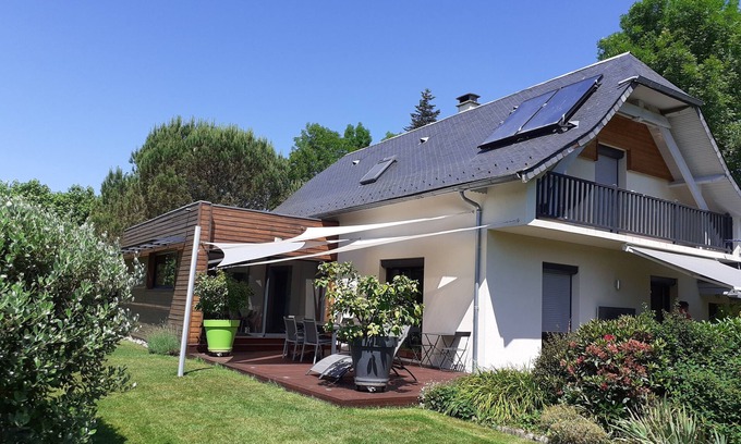 Antist House | FACING THE PYRENEES, MAGNIFICENT, VERY COMFORTABLE HOUSE IN WOODED GROUNDS