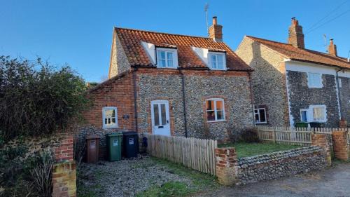 Binham House | Fairfield Cottage