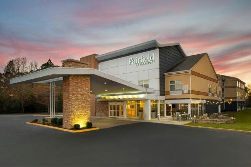 Western Branch North Hotel | Fairfield Inn & Suites by Marriott Chesapeake Suffolk