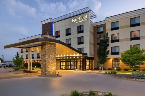 Historic Downtown La Crosse Hotel | Fairfield Inn & Suites by Marriott La Crosse Downtown