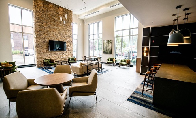 Strabane Hotel | Fairfield Inn & Suites by Marriott Washington Casino Area
