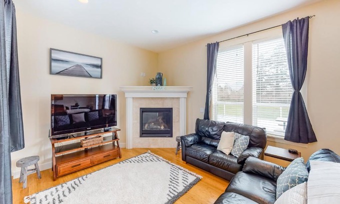 Seaside House | Fairway and Far Away