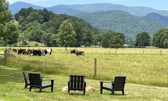 Roseland House | Fall is in full swing. No charge for the view!