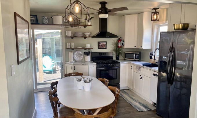 North Cape May Cottage | *Fall Special* Stay one night, get the second 50% off!nNorth Cape May Cottage