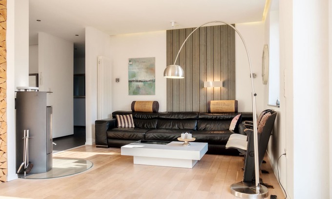 Bielefeld House | Familienfreundliches Großes Ferienhaus mit Terrasse und Garten