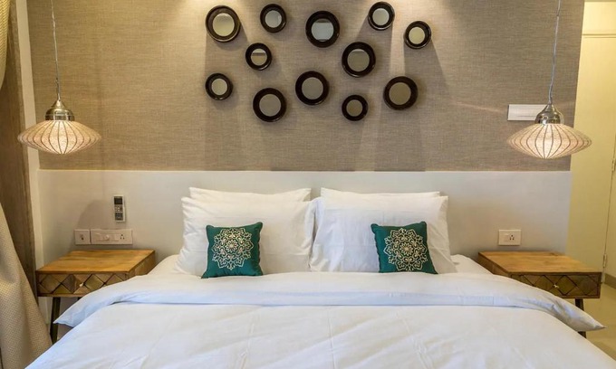 Pune Apartment | Families & Corporates 3-Bed Apt, Fashion Res, Pune
