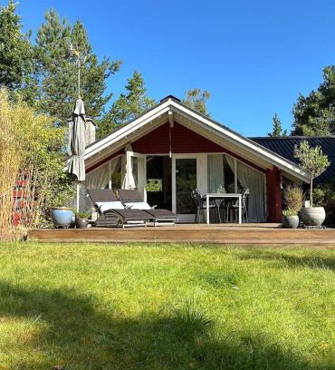 Sundstrup House | Family Cabin By The Calm Waters Of Limfjord