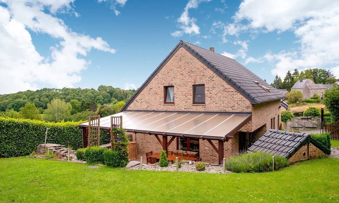 Hamoir Villa | Family Escape with Pool