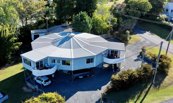 Eagle Heights House | Family & Friends Escape Tamborine Mountain