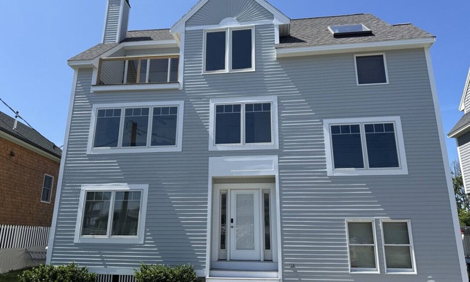Ogunquit - Wells House | Family-Friendly, Airy 5BR 3-Story Home, Steps to Beach - Sleeps 10