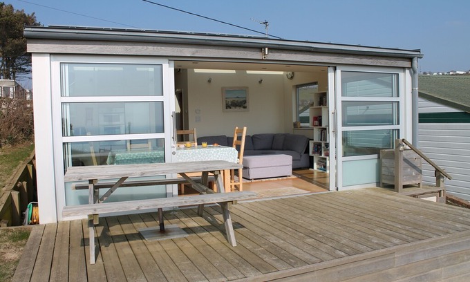 Eype Villa | Family Friendly Chalet With Wonderful Sea Views, 100m From The Beach