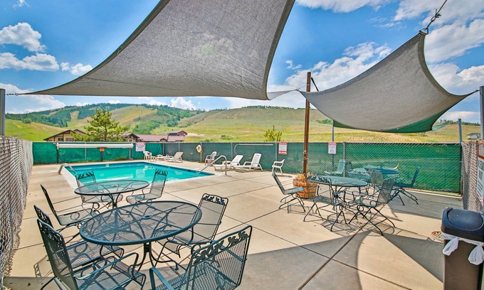 Silvercreek Condo | Family-Friendly Condo w/Private Hot Tub, Shared Outdoor Pool, and Free WiFi
