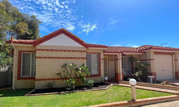 Rockingham Villa | Family friendly hideaway