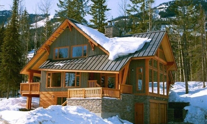 Golden House | Family Friendly Luxury 3500sft 5b/5b at Kicking Horse Resort