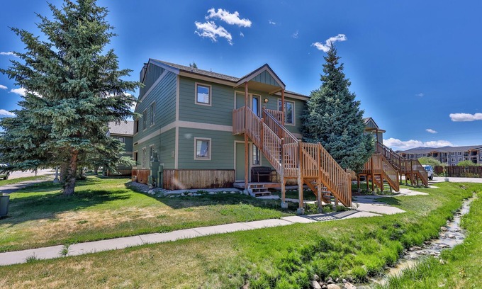 Fraser Condo | Family-Friendly Remodeled Condo in Downtown Fraser