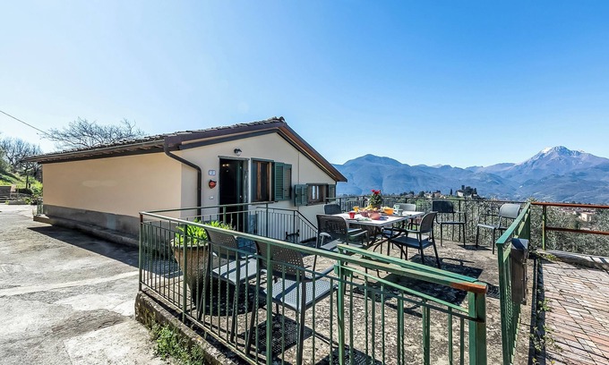 Barga House | Family Friendly Rosa House Amazing View, Barga, Italy