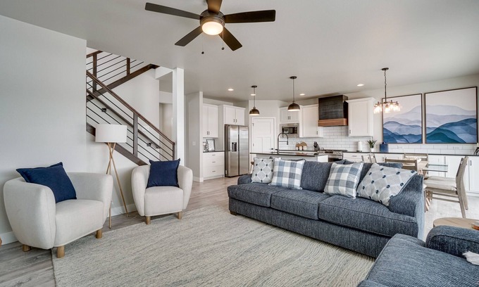 Windsor House | Family-Friendly Townhome ~ 2 Mi to Windsor Lake!