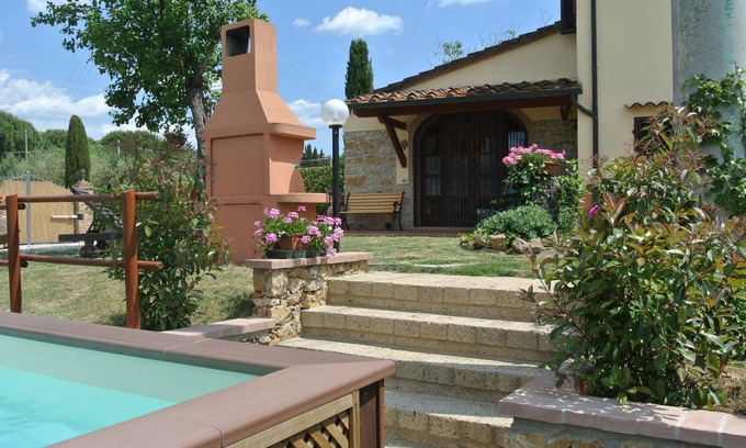 Montescudaio House | Family friendly vacation house for 6 , swimming pool, close to the sea