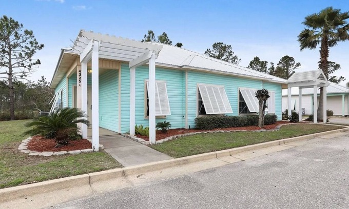 Orange Beach Villa | Family Friendly Villa with pool!