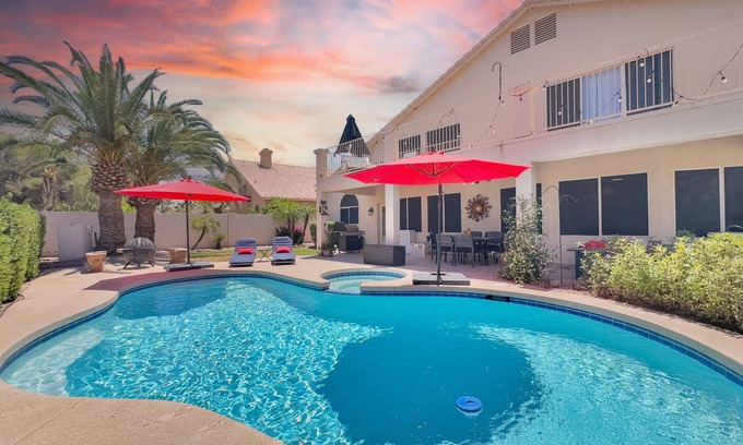 Superstition Springs House | Family Fun! Game Room, Pool/Spa! Golf Views.