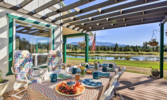 Priest River House | Family Home w/Stunning River & Mountain View