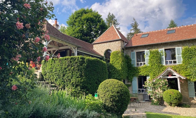 Courgent House | Family home with Nordic bath in quiet countryside 1 hour from Paris!