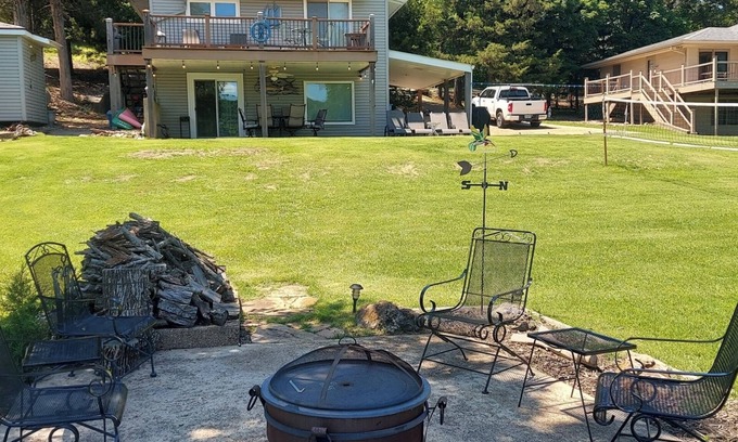 Camdenton House | Family Lakefront, Great View, Big Yard, 2 boat dock, kayaks, lighted patio