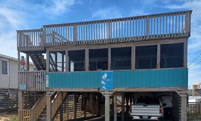 Kitty Hawk Cottage | Family & Pet Friendly Cottage -nnClean, cozy, and relaxing vibe!