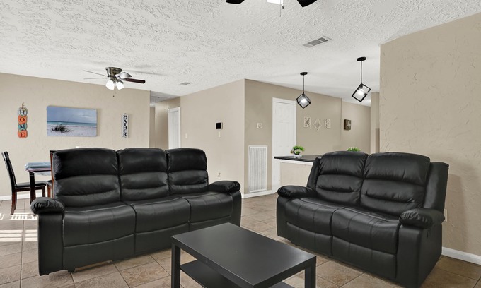 Cypress House | Family Retreat: Patio, RokuTV, Sleeps 10