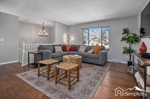 Northwest Arvada House | Family Retreat W Game Room & Fire Pit