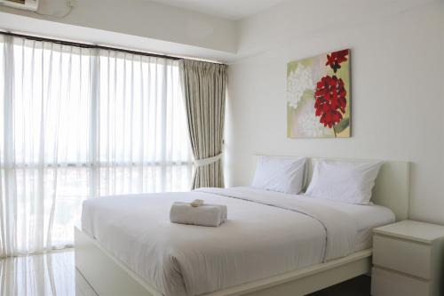 Jatinegara Apartment | Fancy and Nice 1BR Apartment at H Residence By Travelio