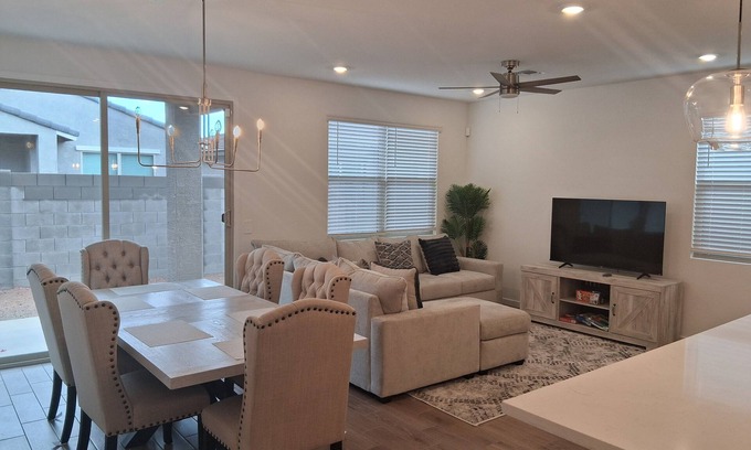 Surprise House | Fantastic 3-bedroom house with AC in Sun City West