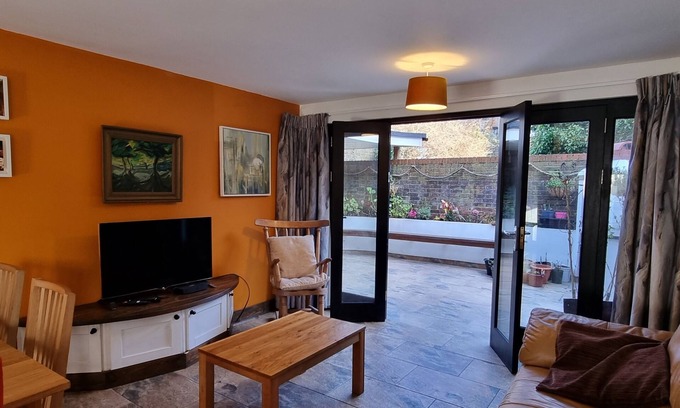 Old Town Hastings House | Fantastic Modern Home, Old Town Hastings