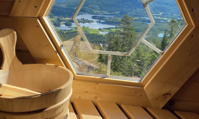 Kviteseid House | Fantastic view | Child-friendly | Home office | Sauna & HotPot | 100mbit